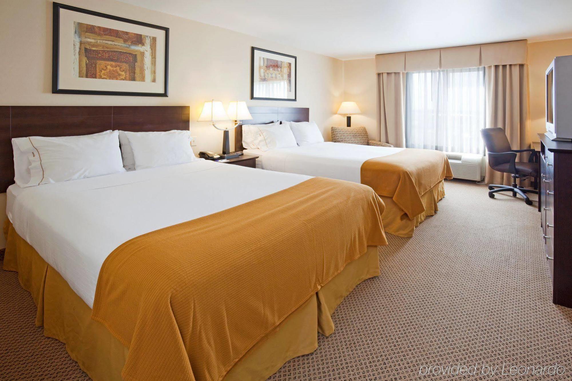 Holiday Inn Express Hotel & Suites Sioux Falls-Brandon, An Ihg Hotel Room photo